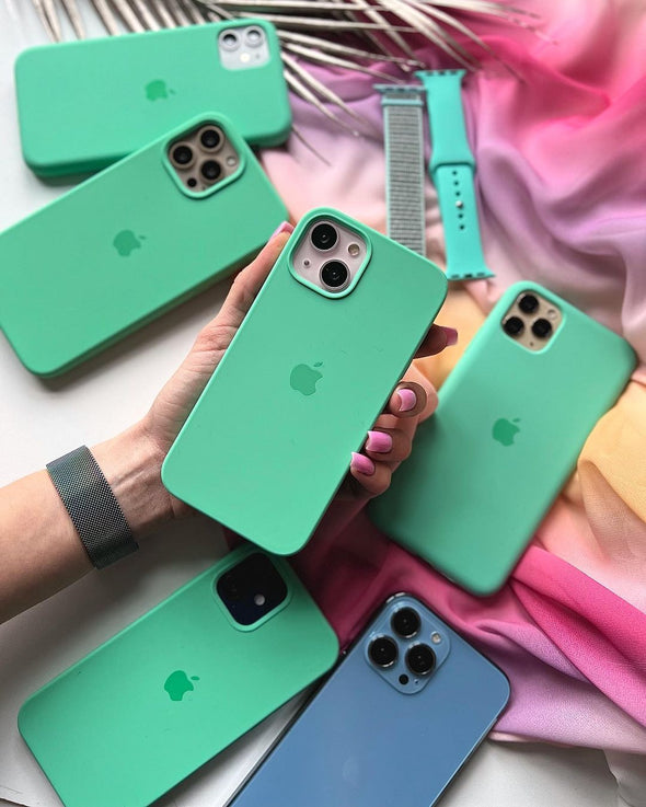Husa din silicon pentru iPhone - MENTA